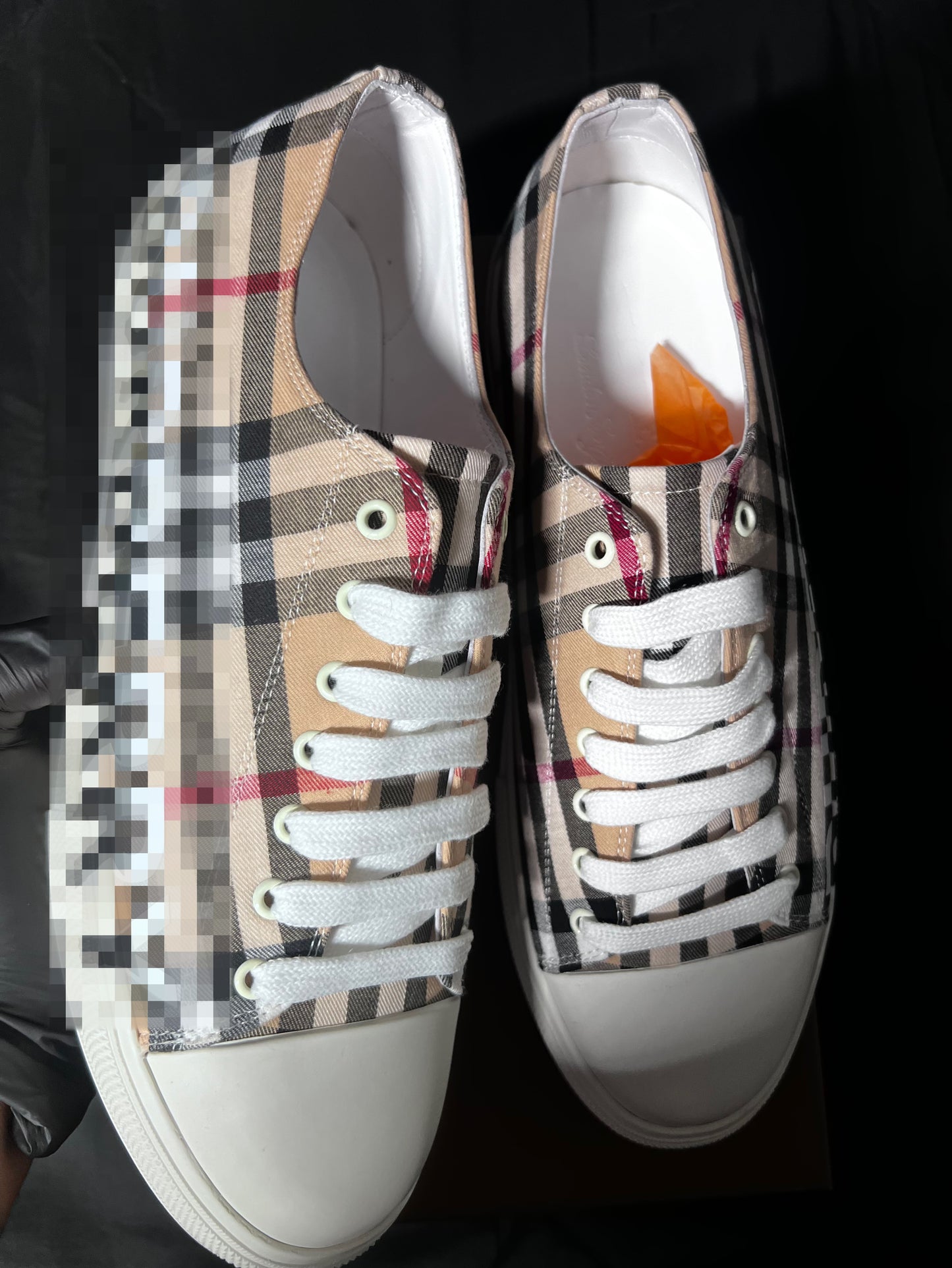 Berry Sneakers