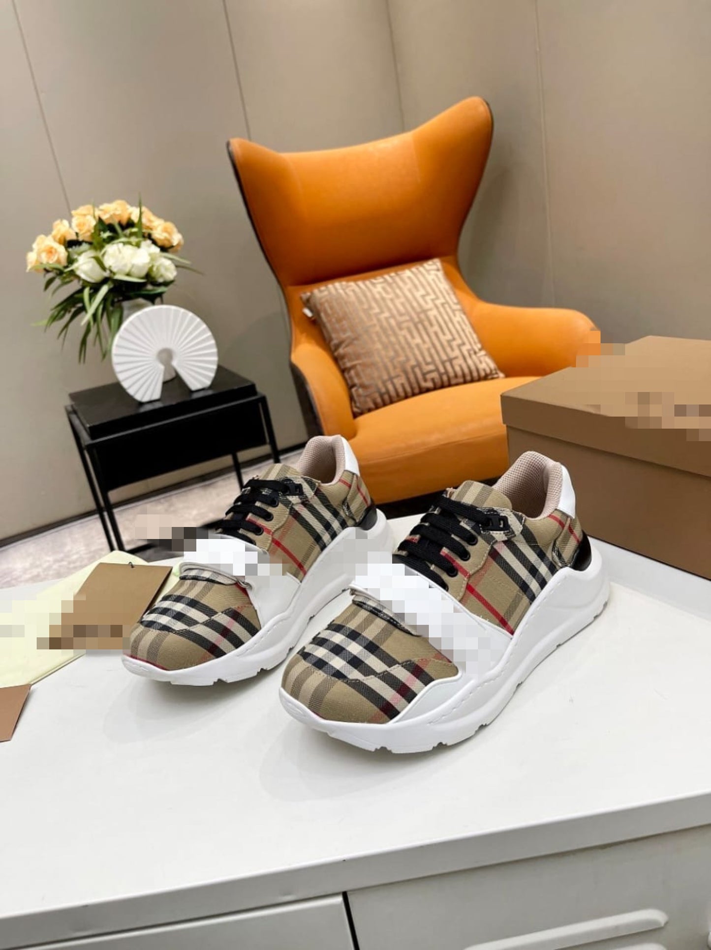 Berry Sneakers