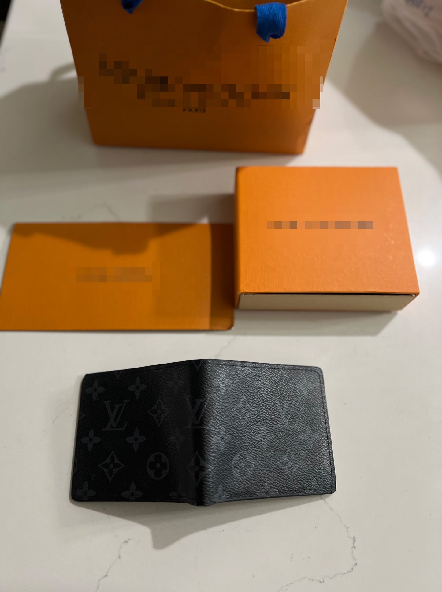V wallet