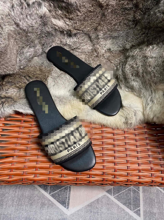 Bior women slides