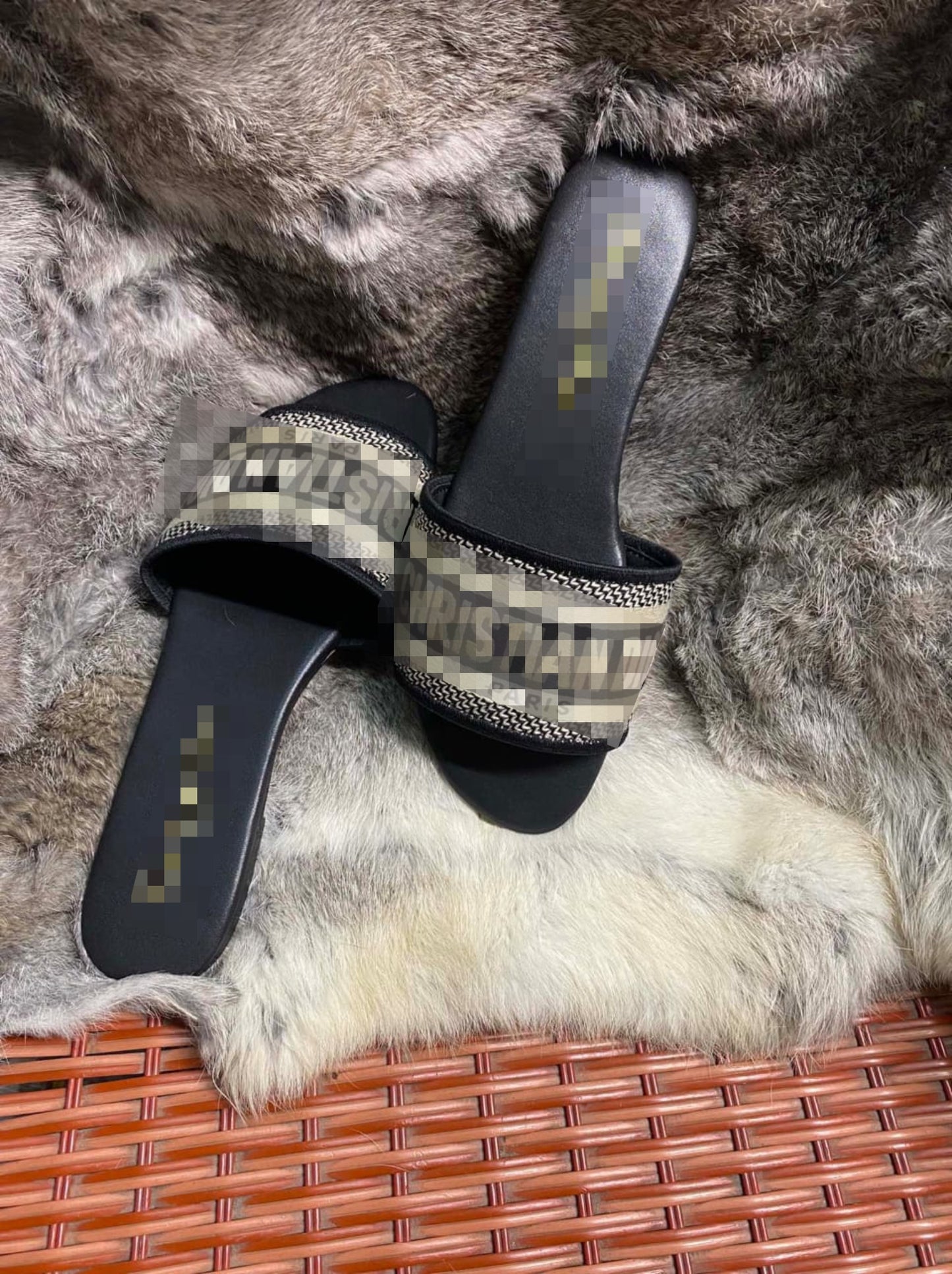 Bior women slides